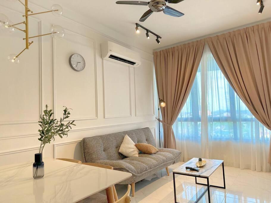 Netflix Two Bedroom Troika Kota Bharu Homestay 118 Exterior photo